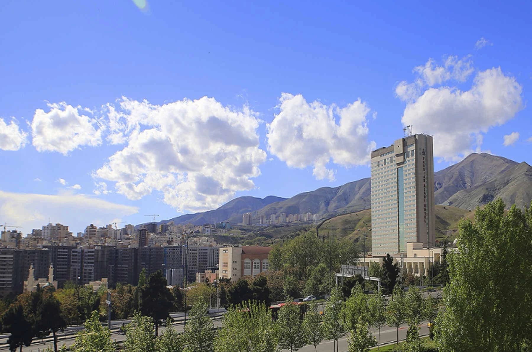 هتل پارسیان آزادی تهران